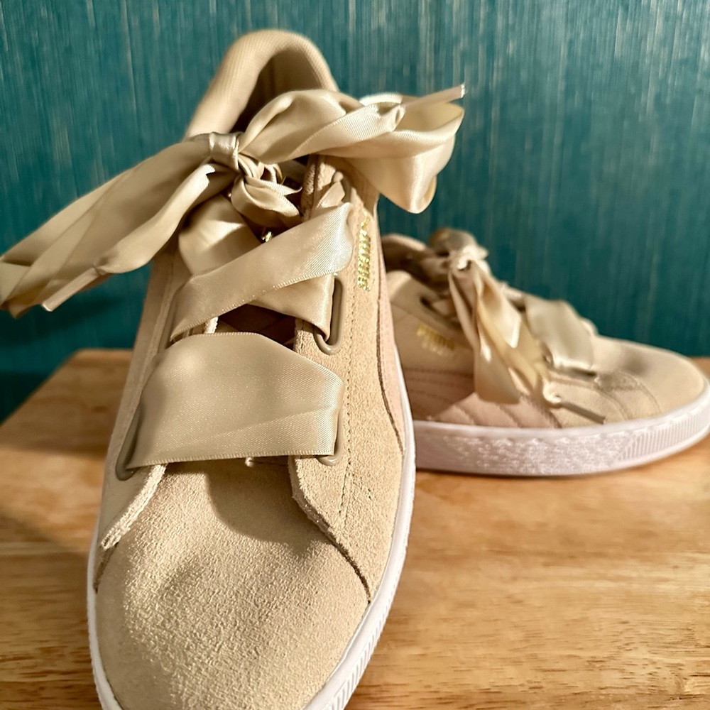 Puma Basket Heart Suede Sneaker